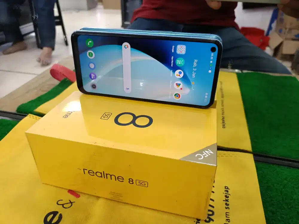Realme 8 5G Ram 8 /128 GB mulus lengkap normal