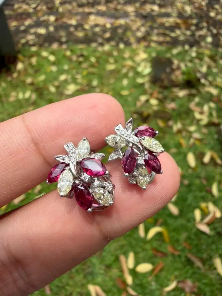 Giwang ruby gold diamond marquise