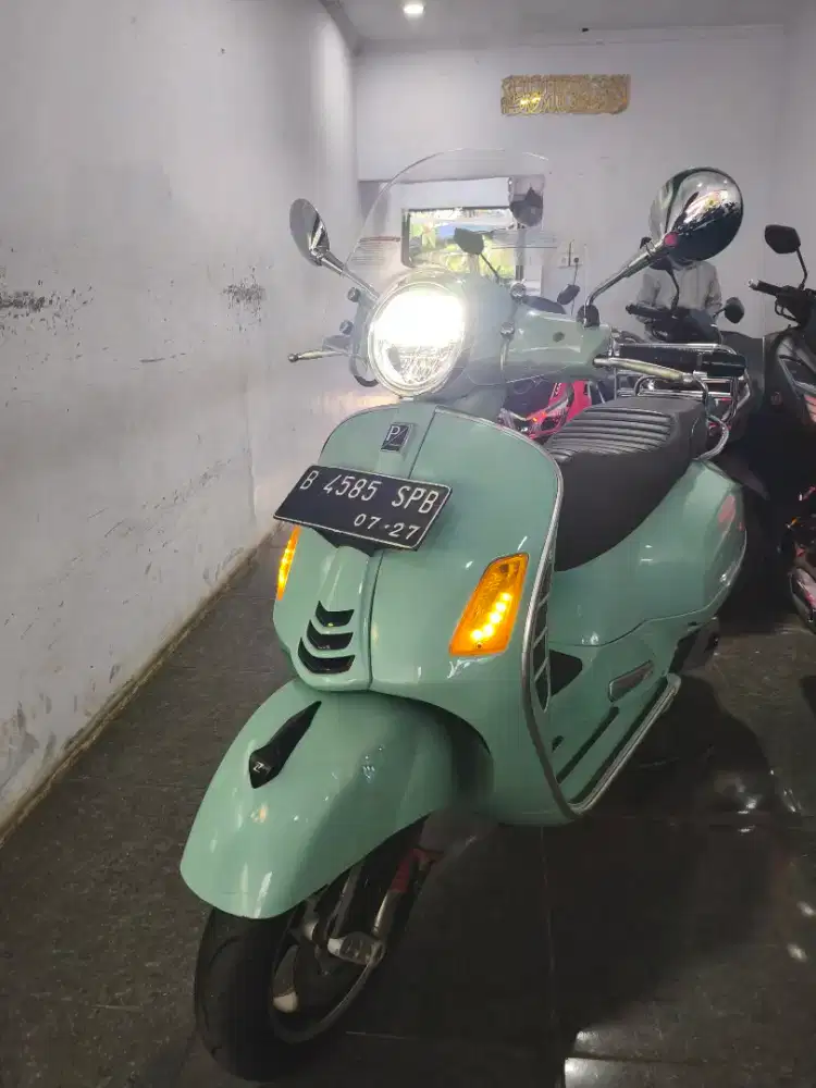 JUAL VESPA GTS 150 ABS IGET 2022