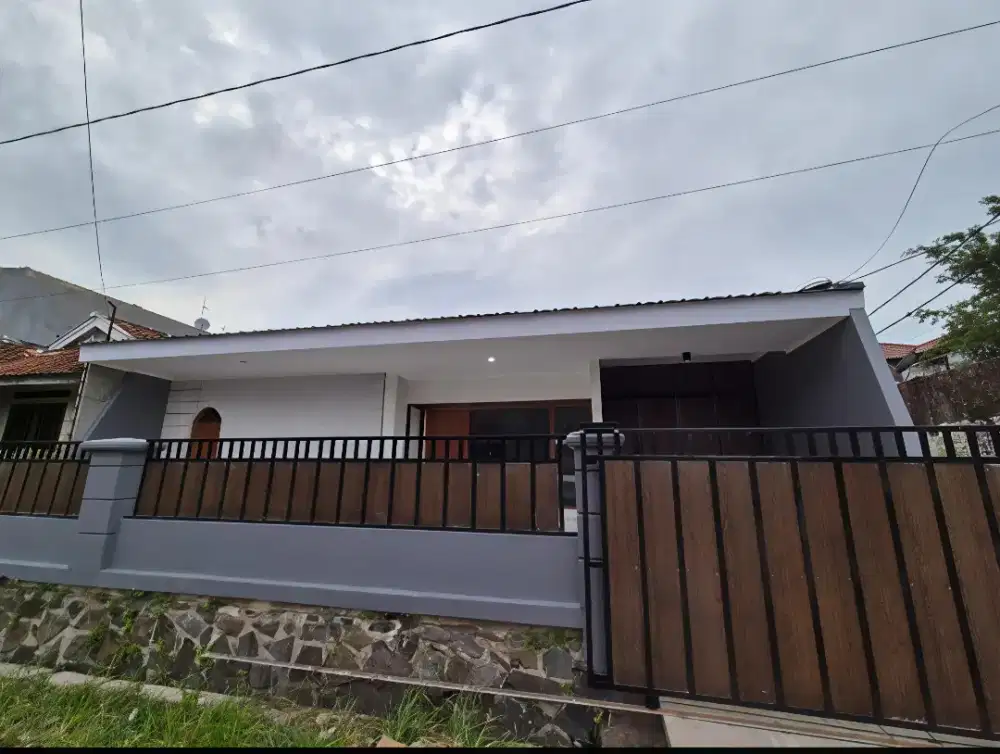 Rumah baru renovasi siap huni bisa kantor di komplek Turangga Buahbatu