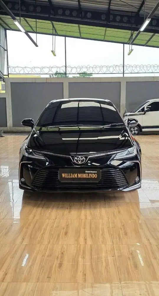 Altis v 1.8 matic tahun 2022