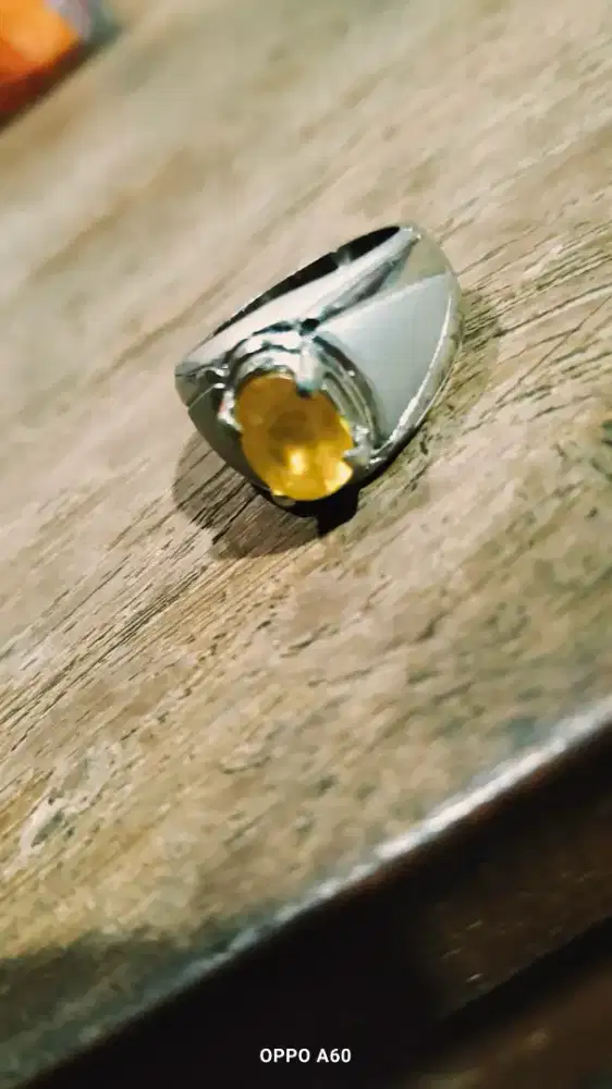 Yellow sapphire