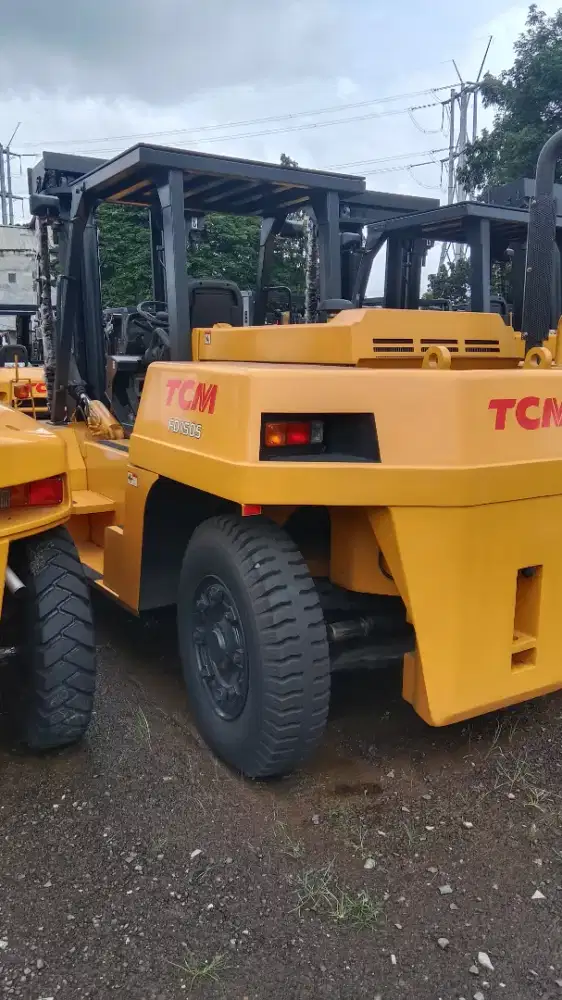 Forklift TCM 15 TON