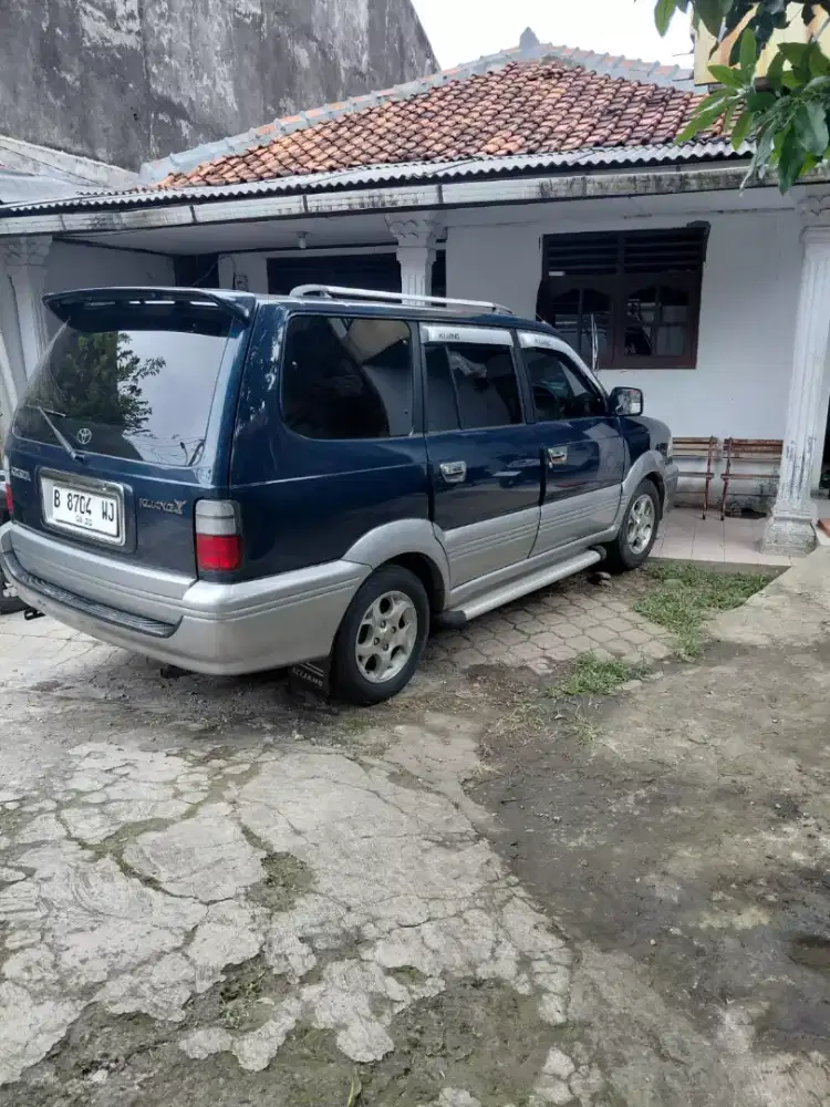 Toyota Kijang krista 1.8 th 2000