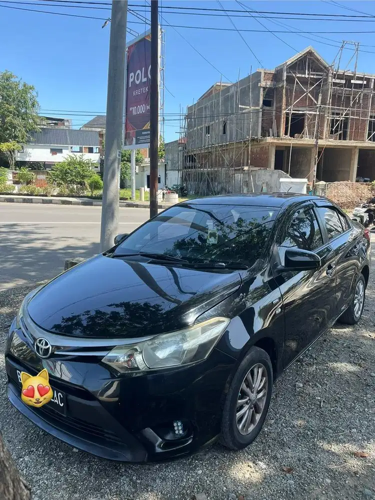 Jual toyota vios limo 2013 manual