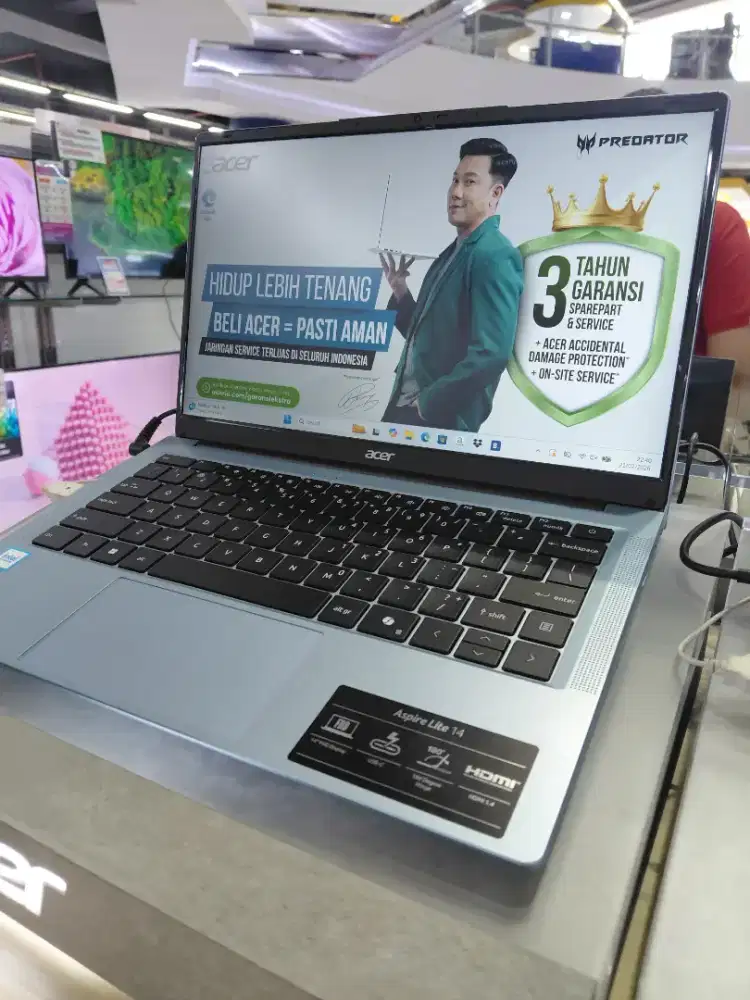 LAPTOP ACER ASPIRE LITE 4