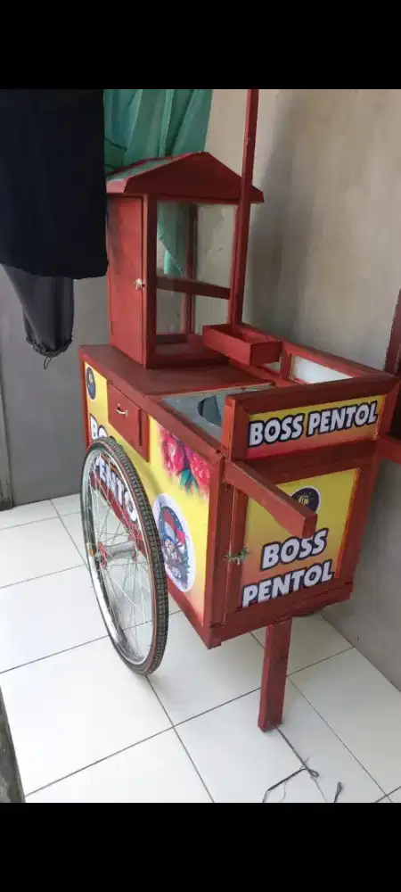 GEROBAK baru 2 kali jualan