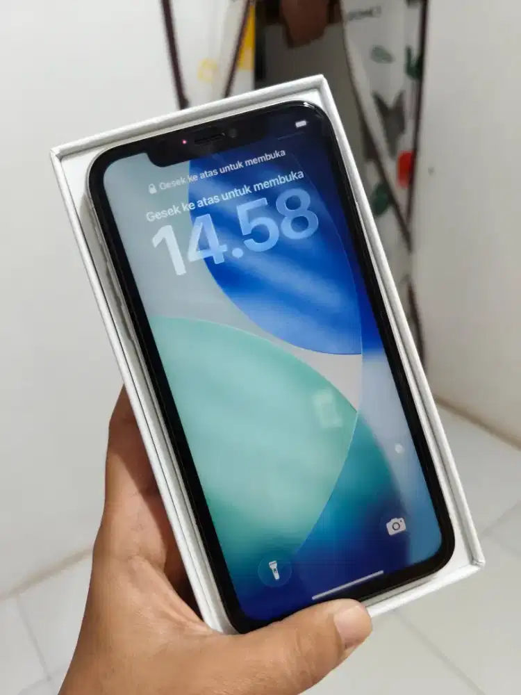Jual iPhone 11 128Gb Fullset Normal