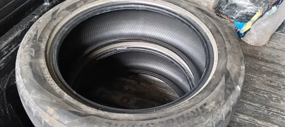 Bridgestone Techno sports225/55R17