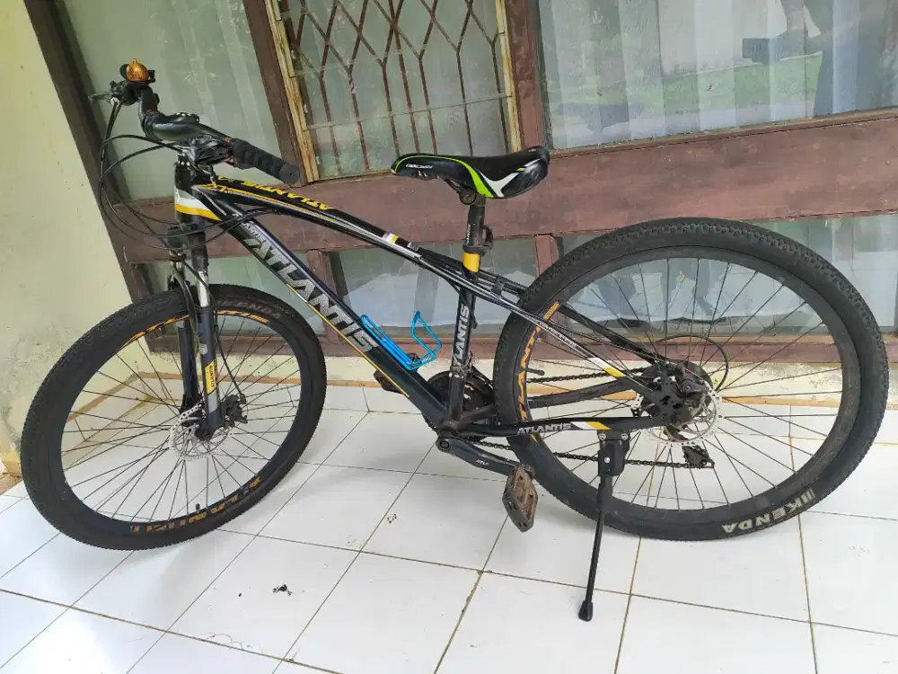 Sepeda gunung atlantis ban 27.5