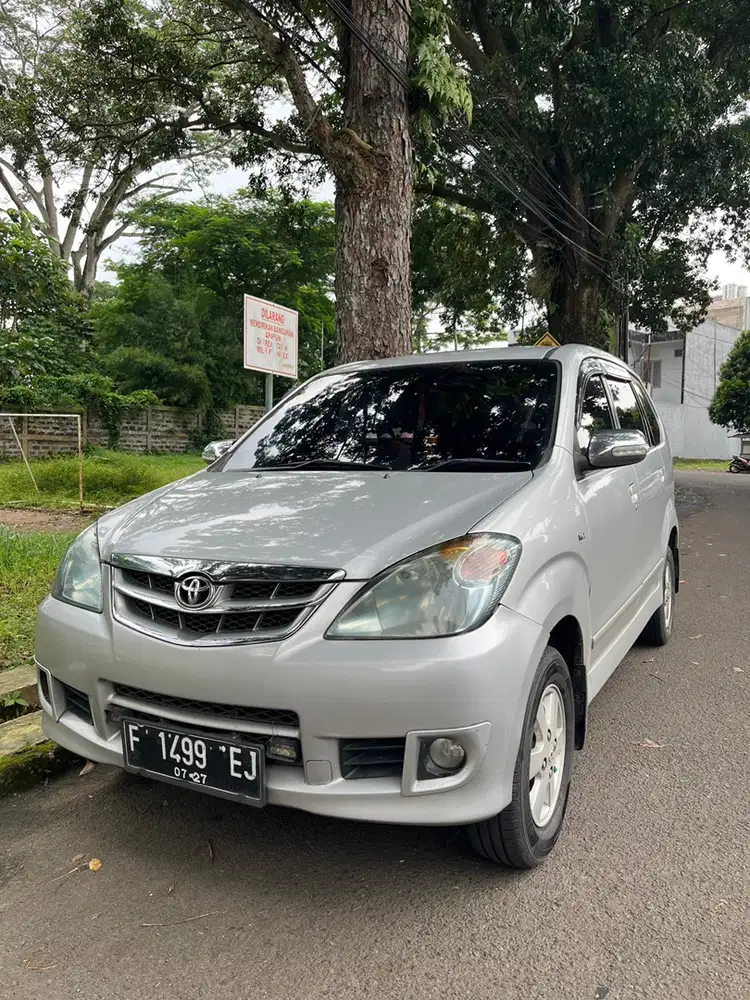 Toyota Avanza 2010 Bensin