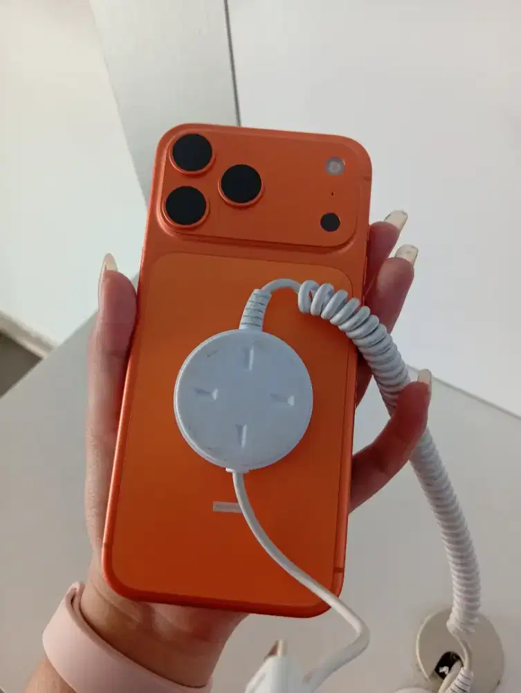 Iphone 17 pro max impian kalian