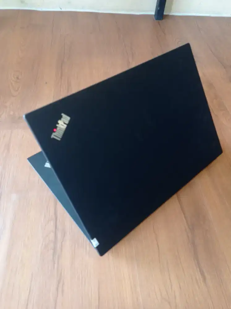 Thinkpad l480 i5 gen 8 ram 8 ssd 256 mantep top siap pakai