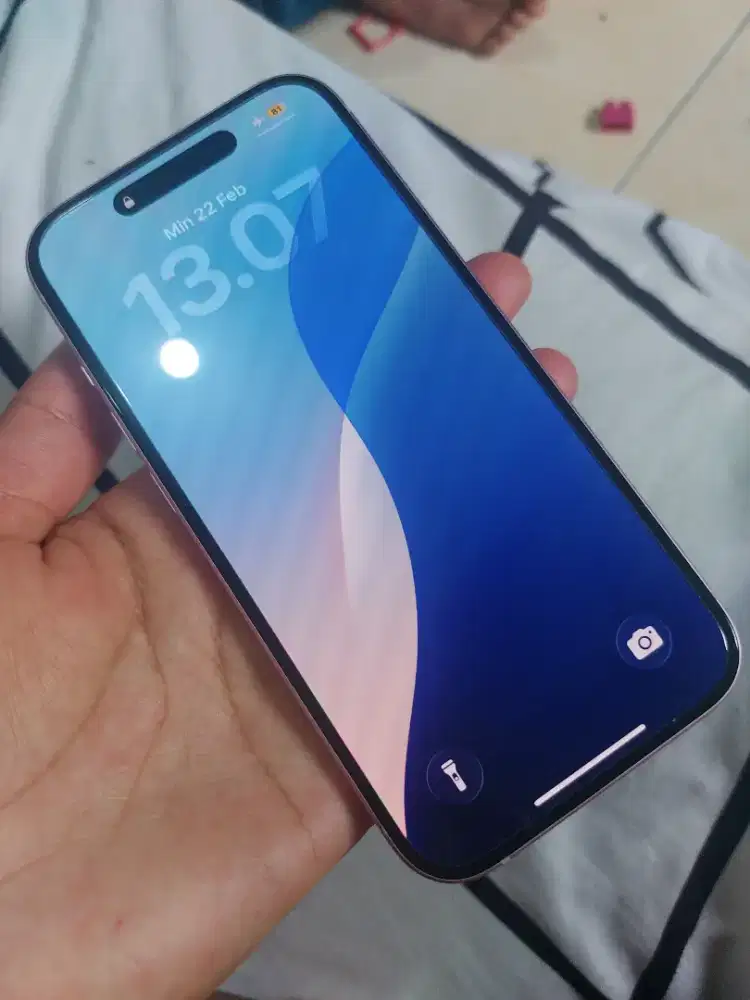 Iphone 15 128giga garansi resmi Blibli