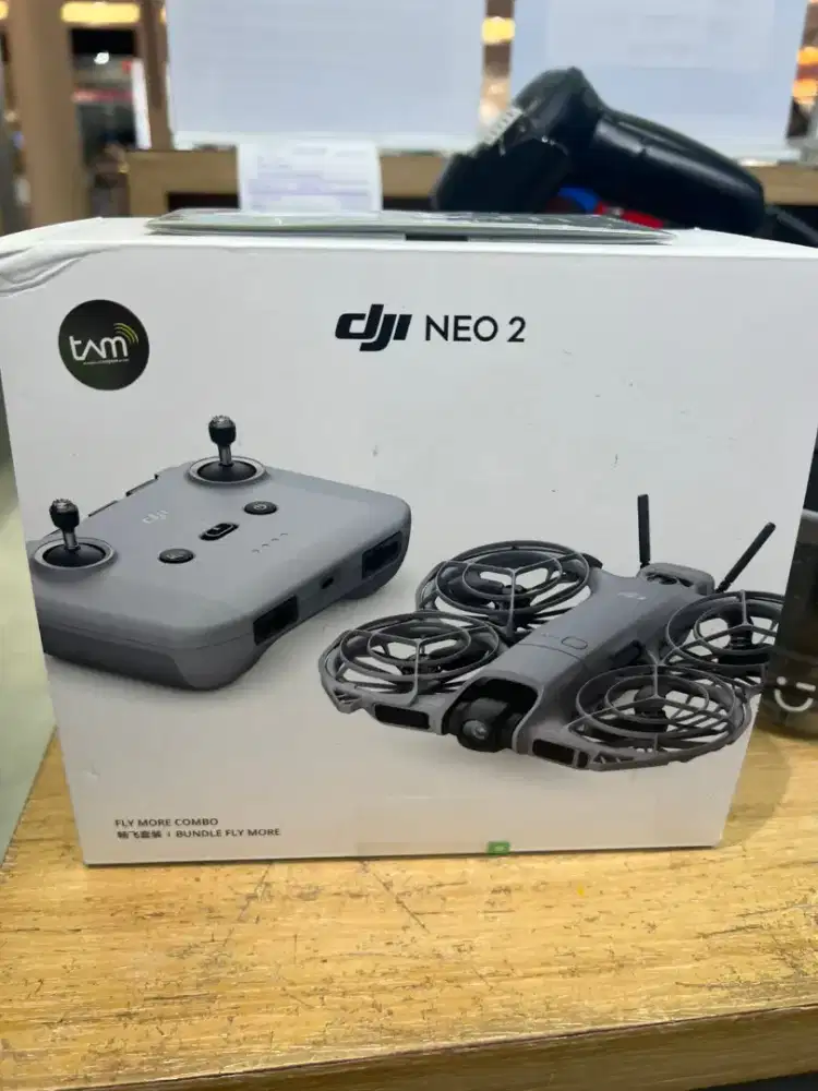 DJI NEO 2 Fly More Combo