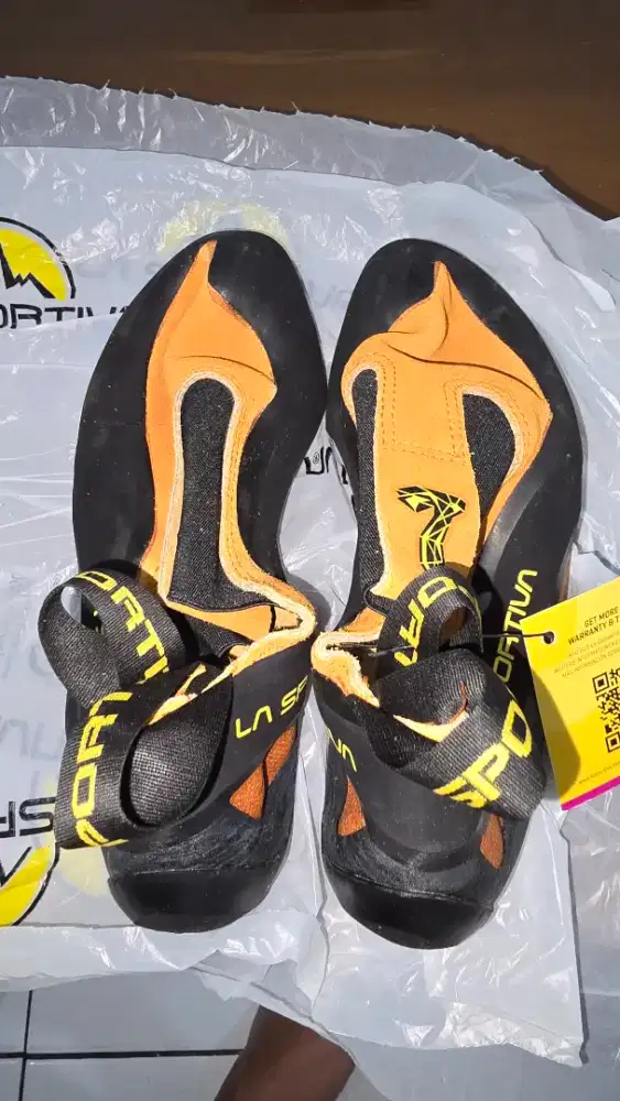 Sepatu panjat tebing La sportiva Cobra New Orange (nego)