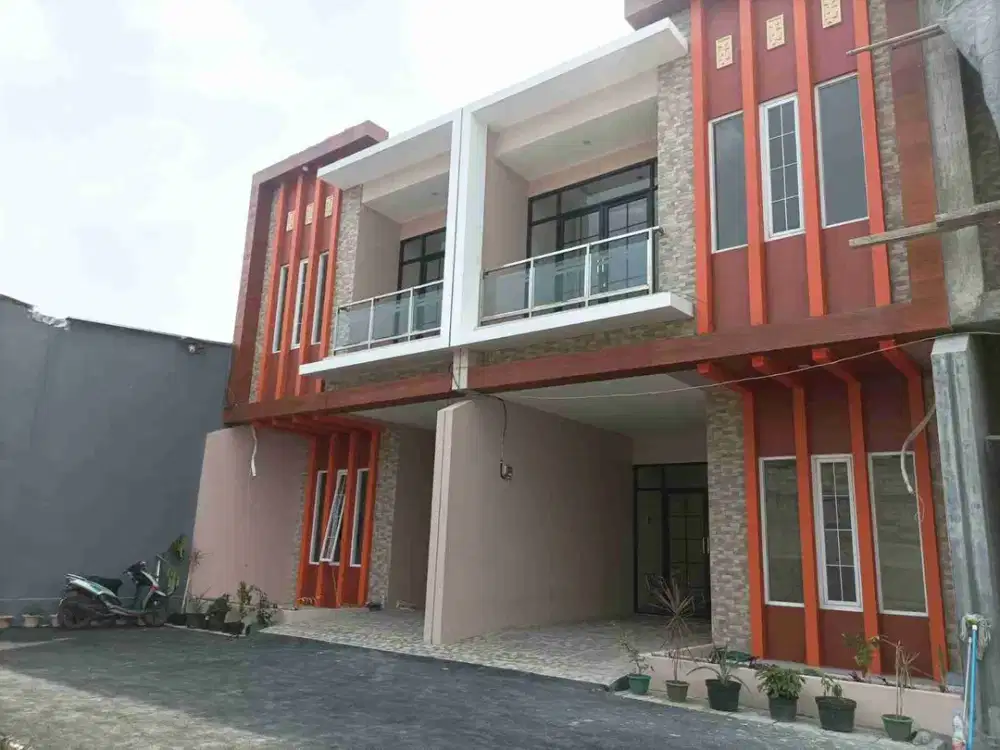 dijual rumah baru 2 lantai siap huni di Cilodong Depok
