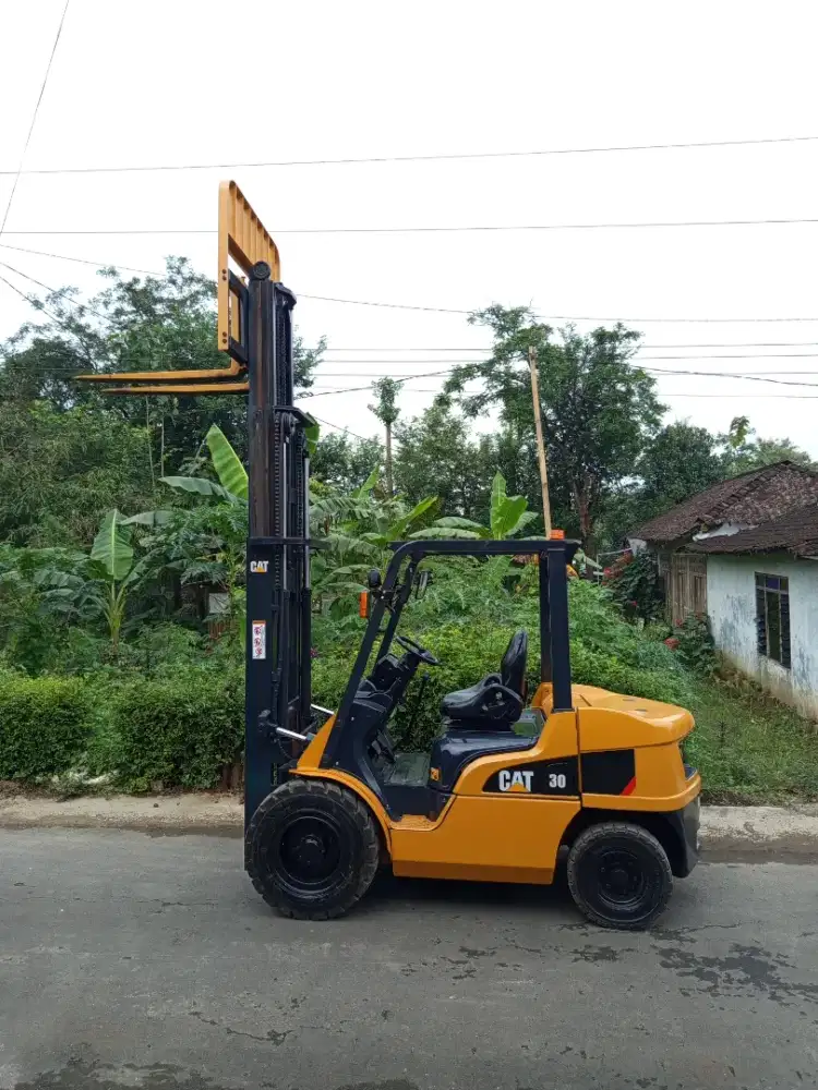 Forklift 3 Ton 2020 Mast 4,5 meter Three lift