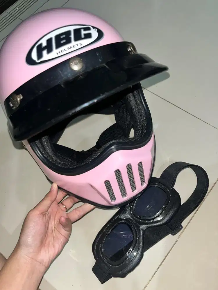 HELM CAKIL PINK (2025)