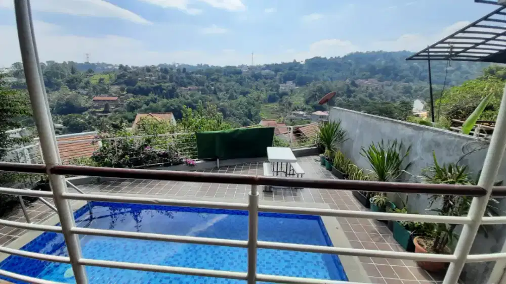 Rumah villa furnished Dago Pakar 2 Lantai + Kolam Renang view lembah