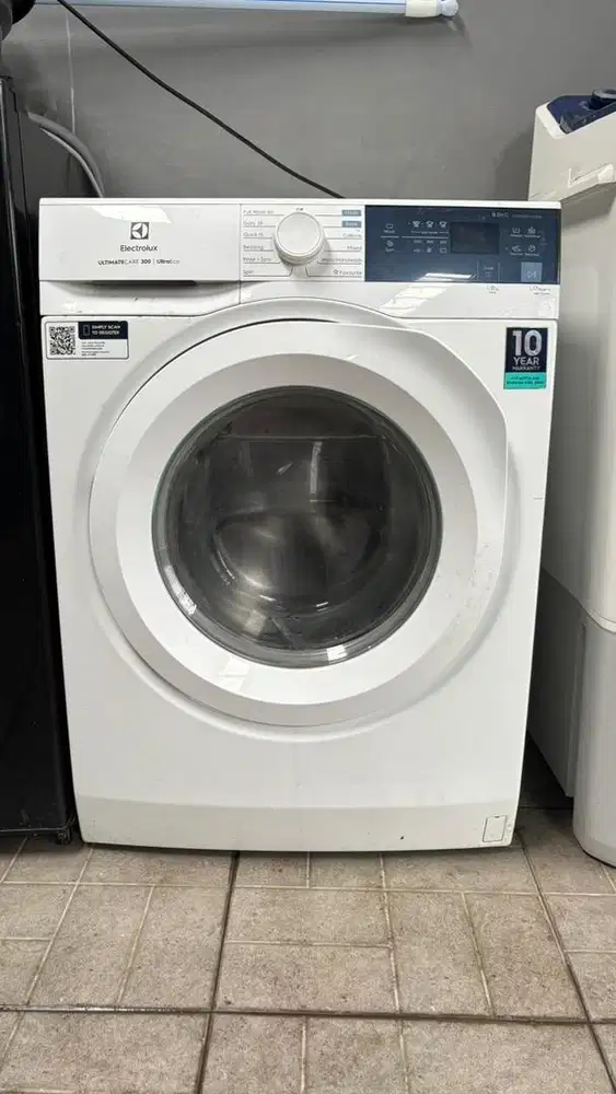 Mesin Cuci Front Loading 8 Kg Electrolux EWF8004E3WB