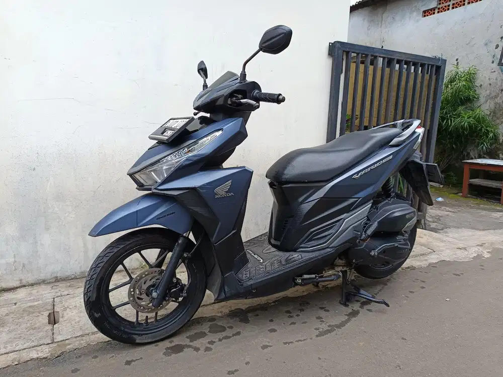 DI JUAL CEPAT vario led old 150 2017 siap pakai