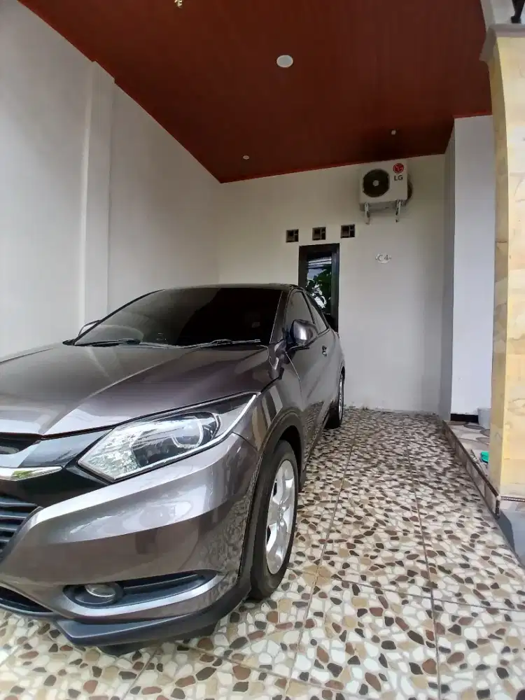 HRV E CVT AT 2016 ISTIMEWA