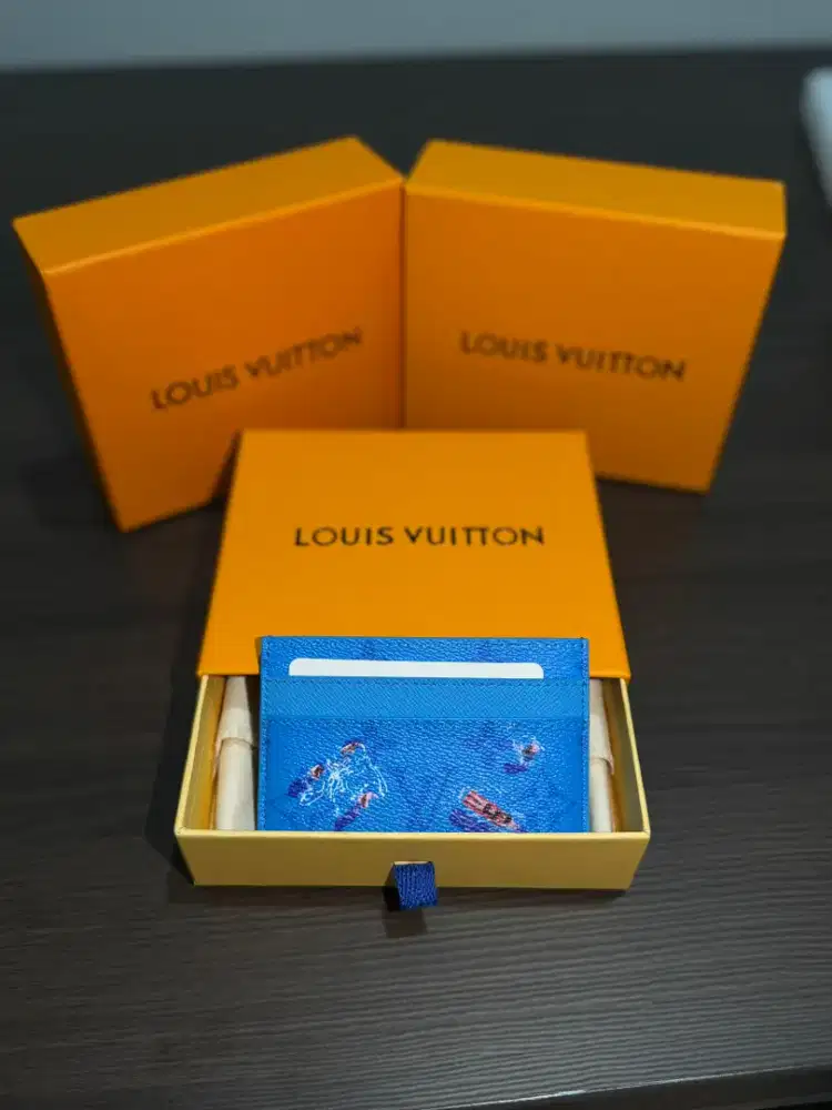 LOUIS VUITTON CARD HOLDER LIMITED EDITION HOLIDAY SPORTS LEATHER