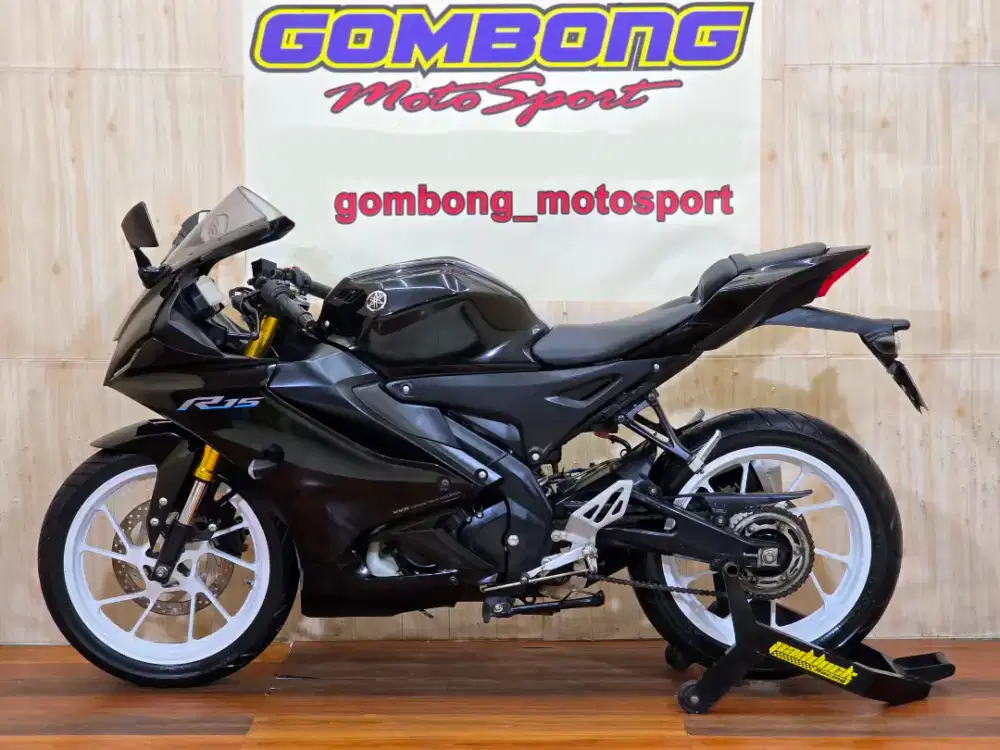 YAMAHA R15 V4 2022