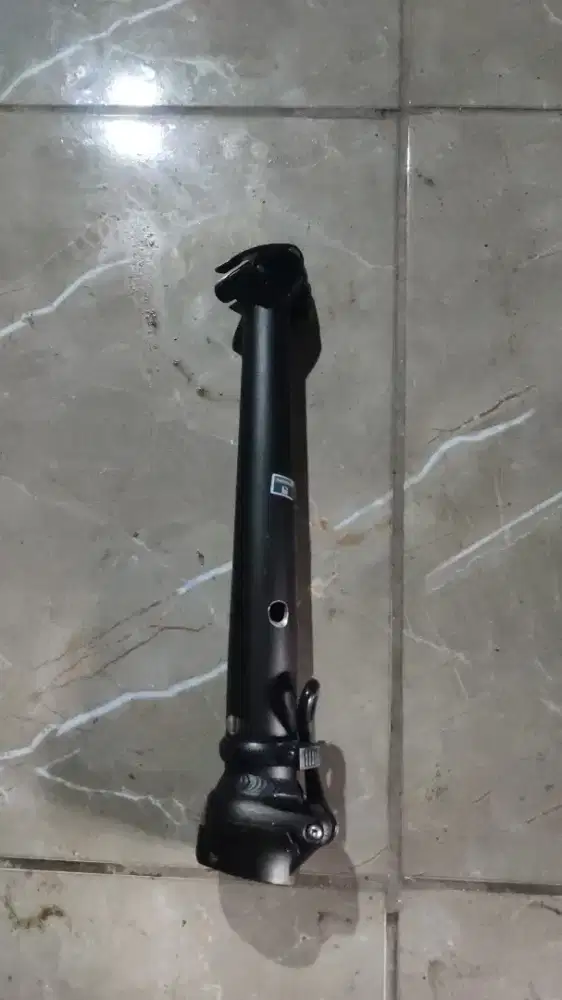 Handlepost merk fnhon