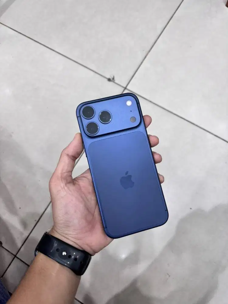 iphone 17 promax 256gb blue second IBox