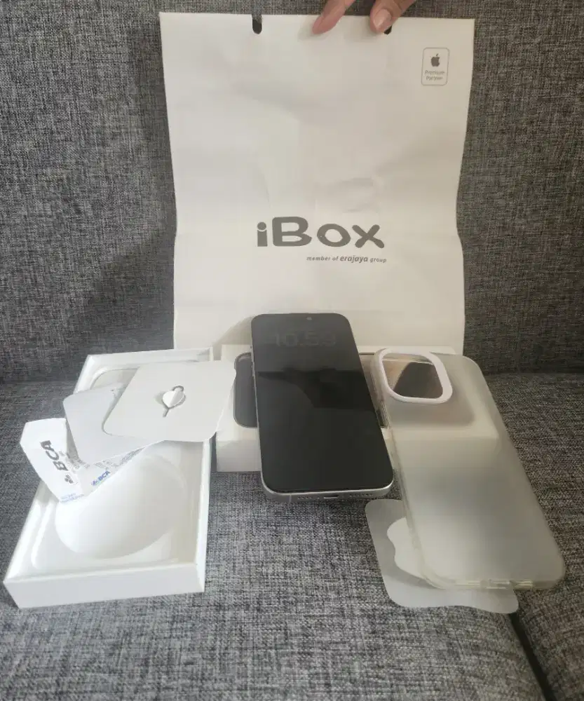 Iphone 15 Pro Max Ibox Resmi 256GB Like New No Lecet Titanium Colour