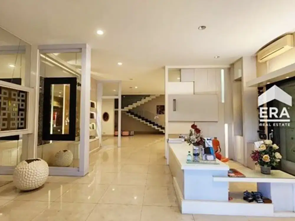 RUANG USAHA DISEWAKAN DI SOLO KOTA DEKAT PASAR GEDHE, BALAIKOTA