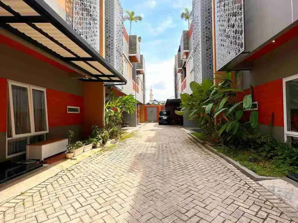 SIAP HUNI Dijual Rumah 2 Lantai + Rooftop Bisa KPR Jagakarsa - Jakarta Selatan