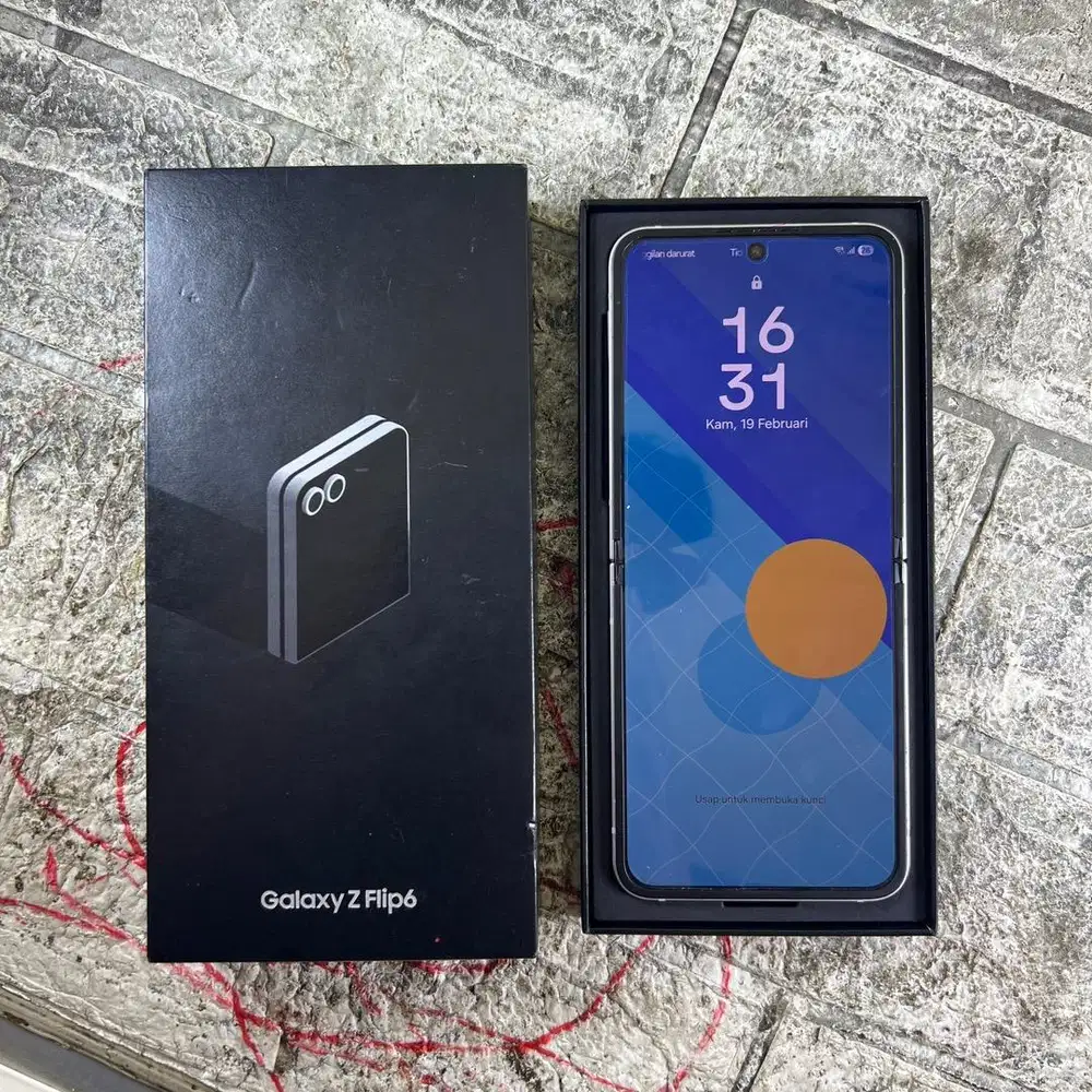 Samsung galaxy Z Flip 6 5G Ram 12/256 GB mulus