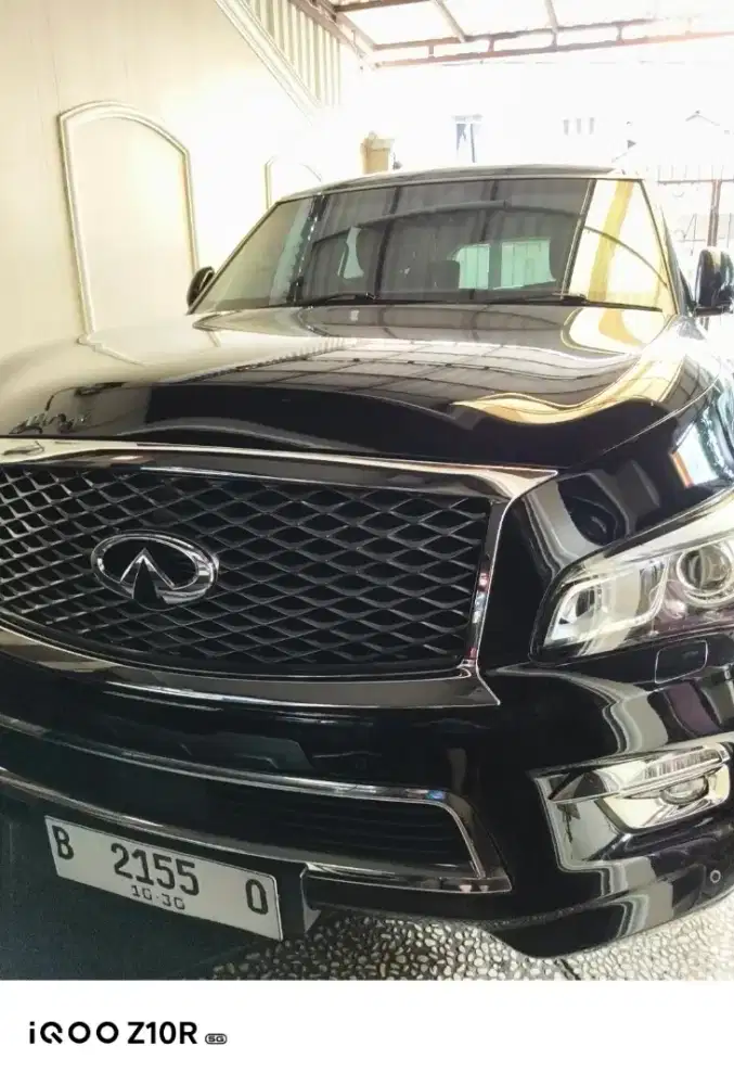 Infiniti QX80 V8 5.6 4X4