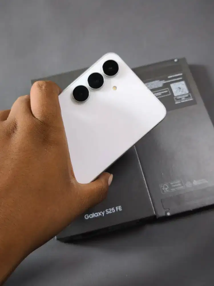 Samsung galaxy S25 FE 8/256 fullset ori garansi ON
