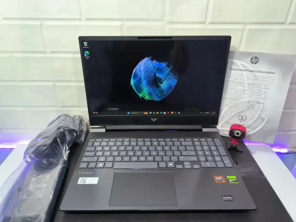 Laptop Gaming HP Victus 15 AMD RYZEN AI 5 340 16GB 1TB RTX 5060 144Hz