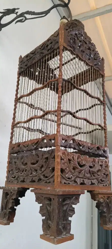 Sangkar burung ukir jati