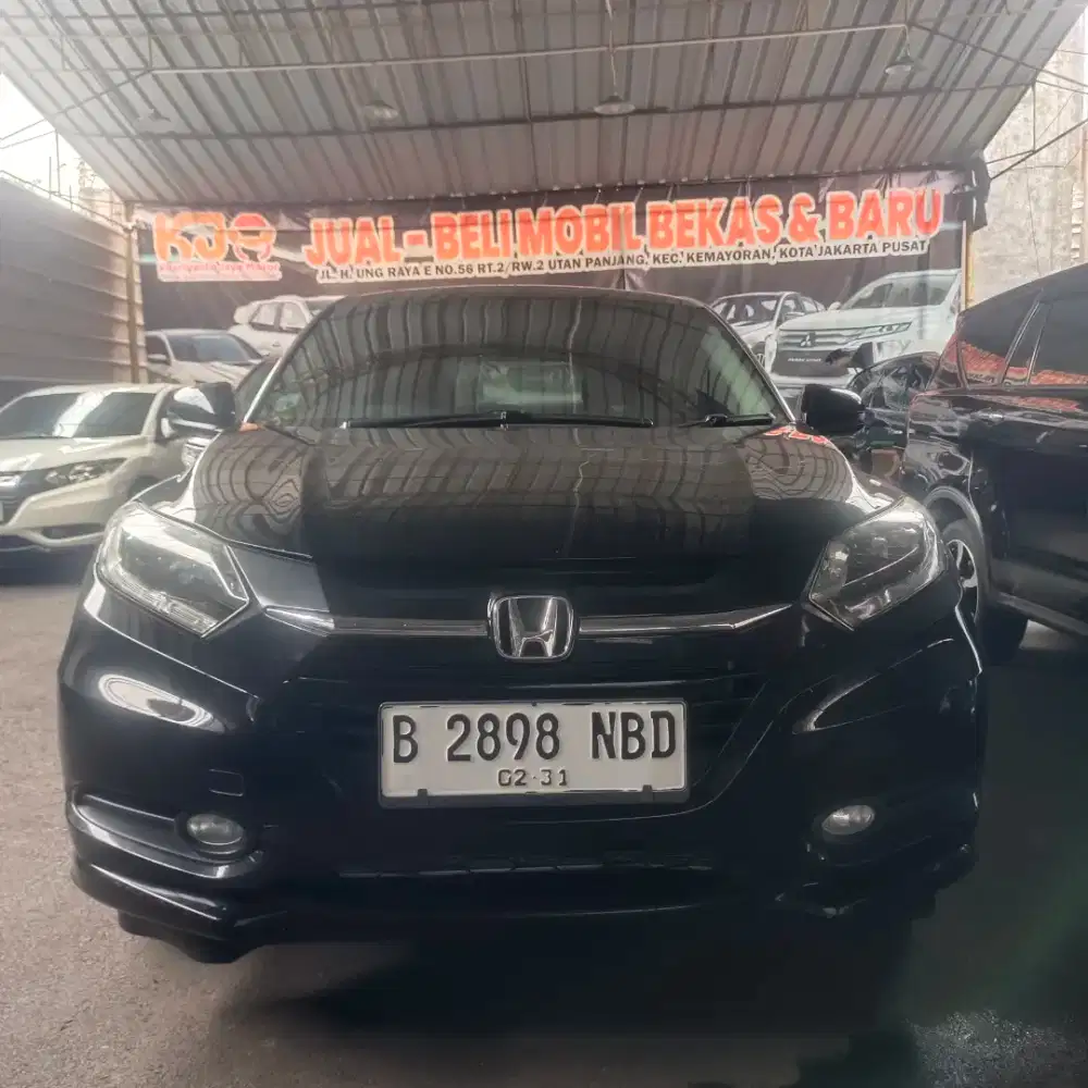 Honda HR-V 1.8 Prestige Matic Hitam nopol B Genap