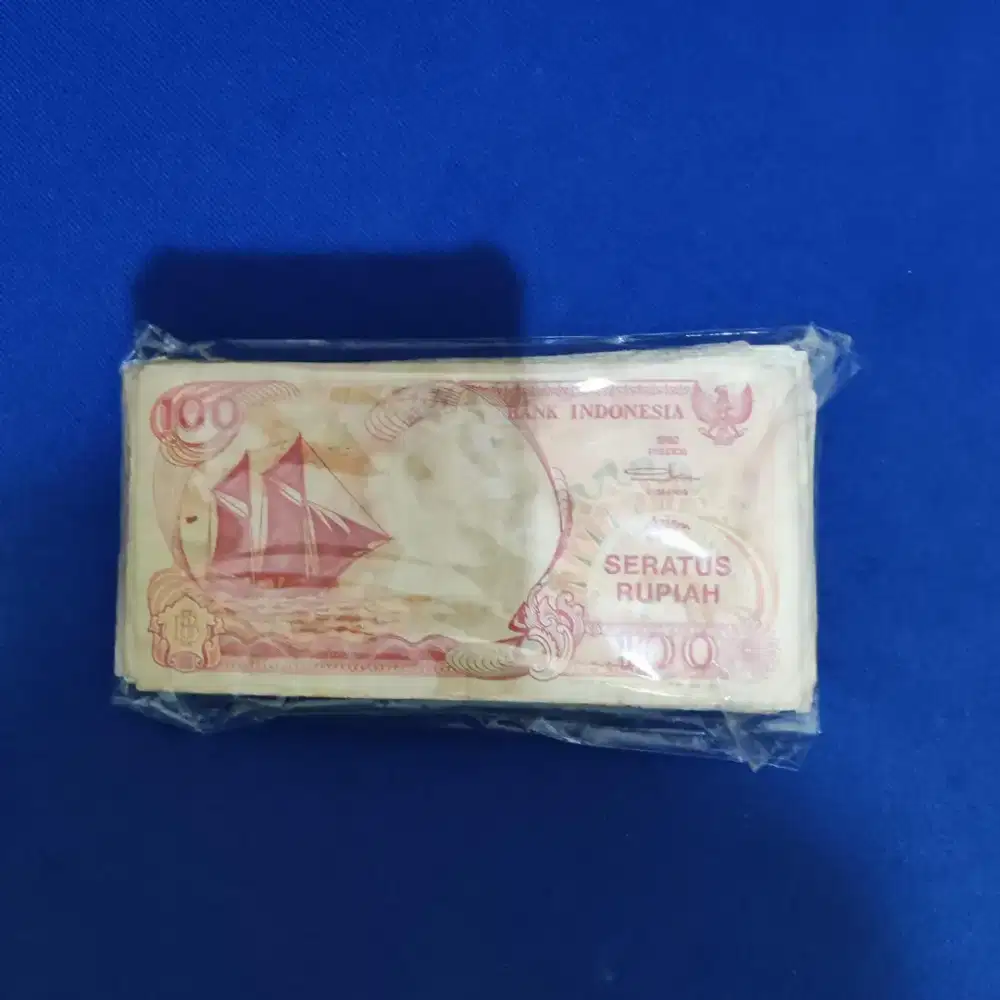 Uang kuno 100rp kapal pinisi 1992 76 lembar (nomor seri cantik 10biji)