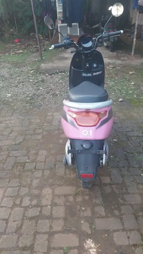 Motor listrik viar Q1