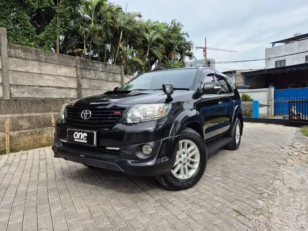 Toyota Fortuner VNT TRD 2.5 2013