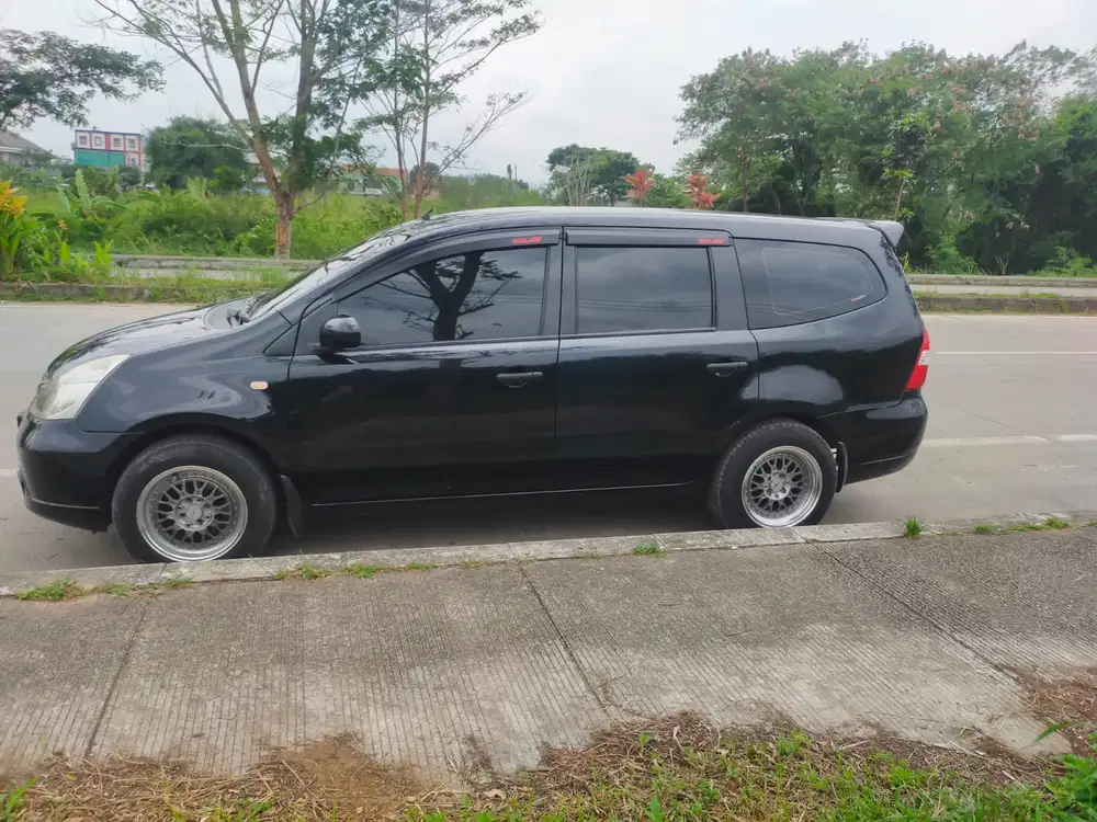 Nissan Grand livina 2008 Bensin