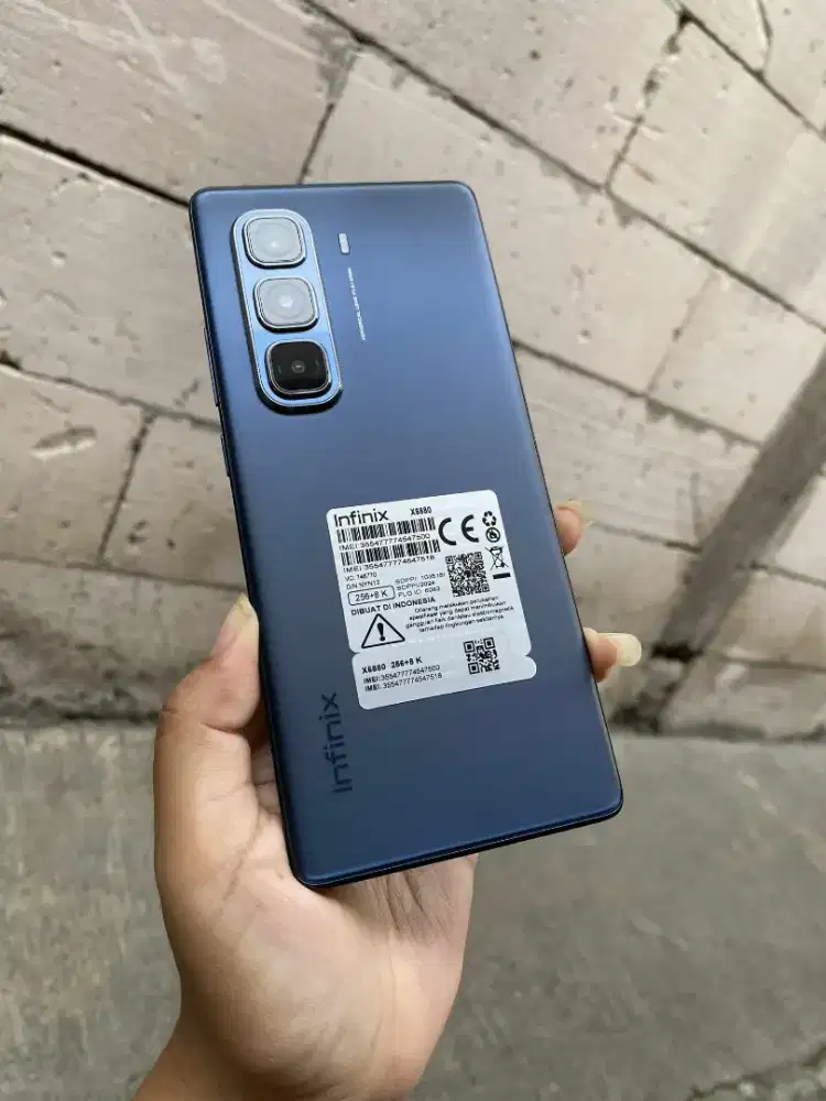 Infinix Hot 50 Pro+ 16/256 Sinyal 4,5G Layar Lenkung