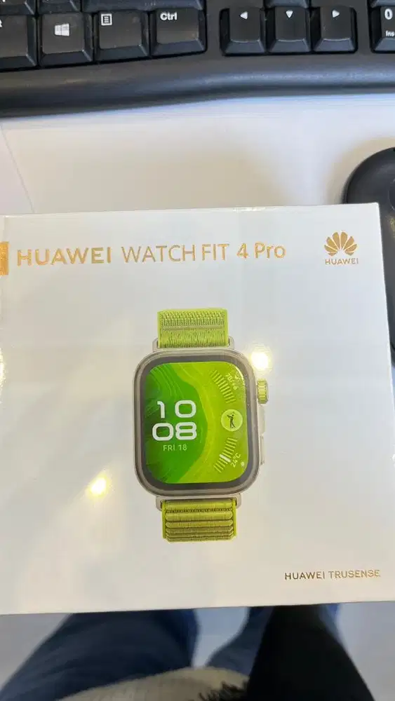 Huawei watch fit 4 pro green