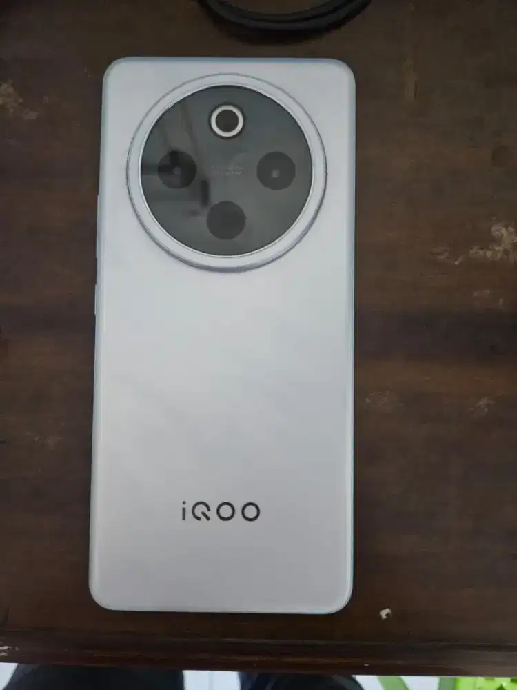 Vivo Iqoo Z10 512 GB Mulus Batangan