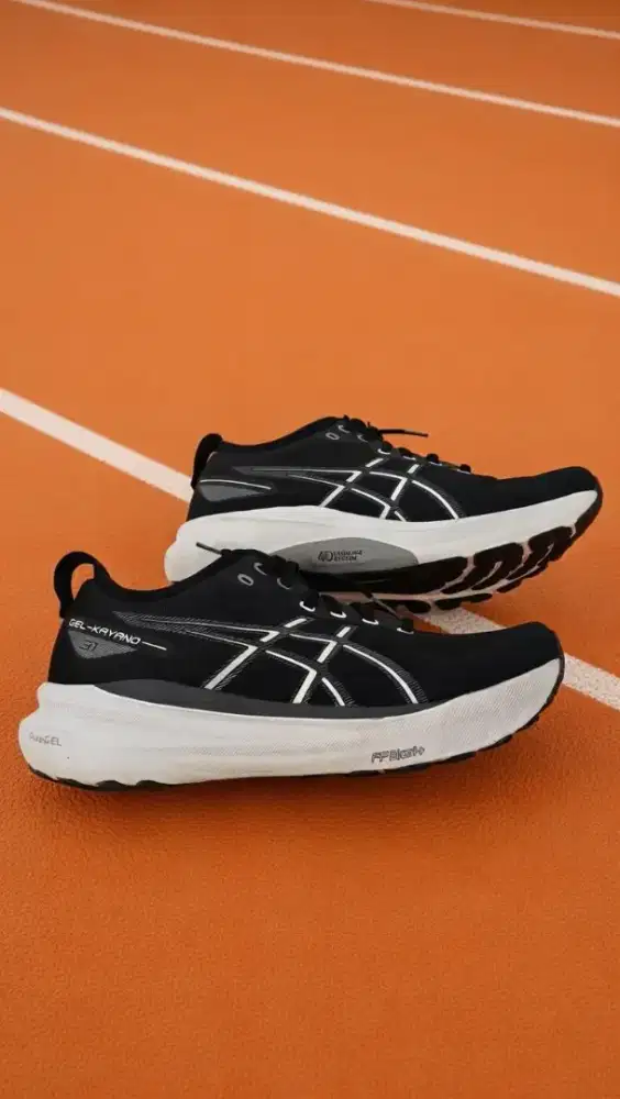 Sepatu Running ASICS Gel Kayano 31 black hitam 42,5