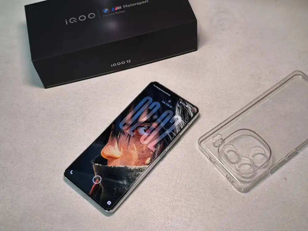 iQOO 12 16/512GB
Resmi ori