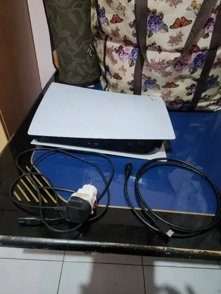 PS5 Fat digital minus